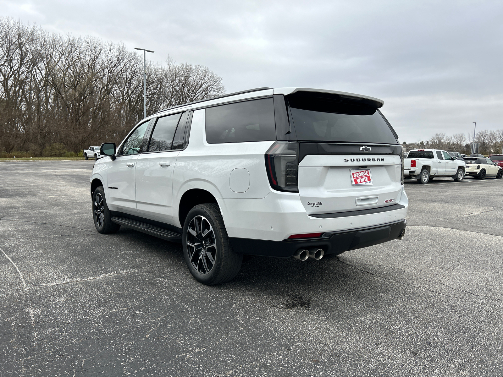 2025 Chevrolet Suburban RST 6