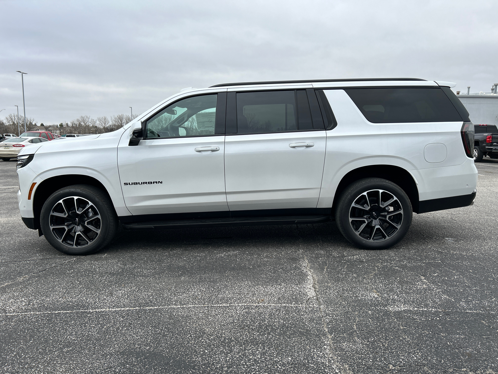 2025 Chevrolet Suburban RST 7