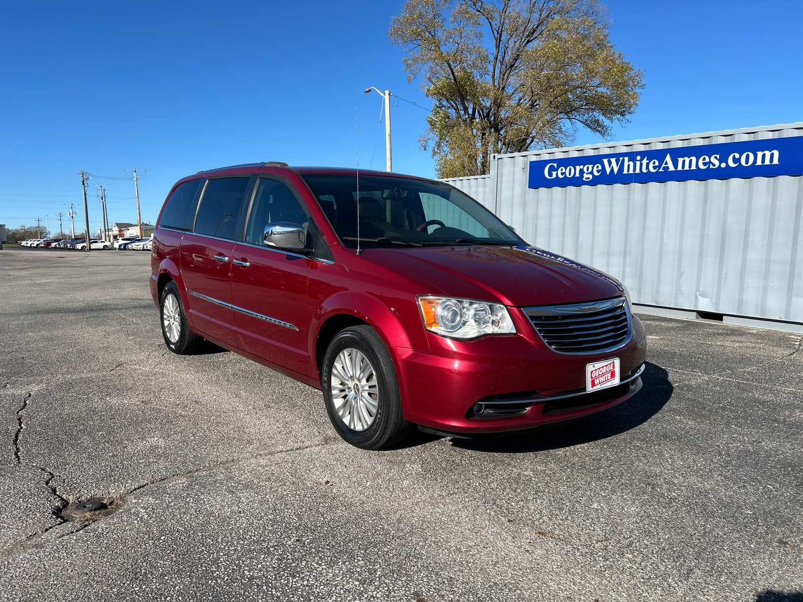 2015 Chrysler Town & Country Limited 1