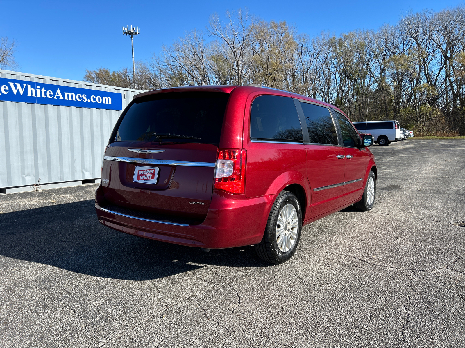 2015 Chrysler Town & Country Limited 4