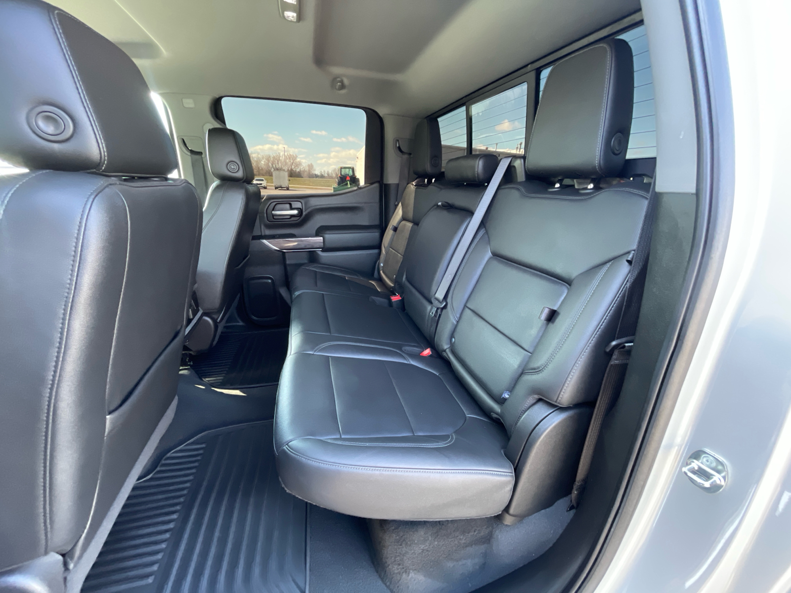 2019 Chevrolet Silverado 1500 LTZ 24