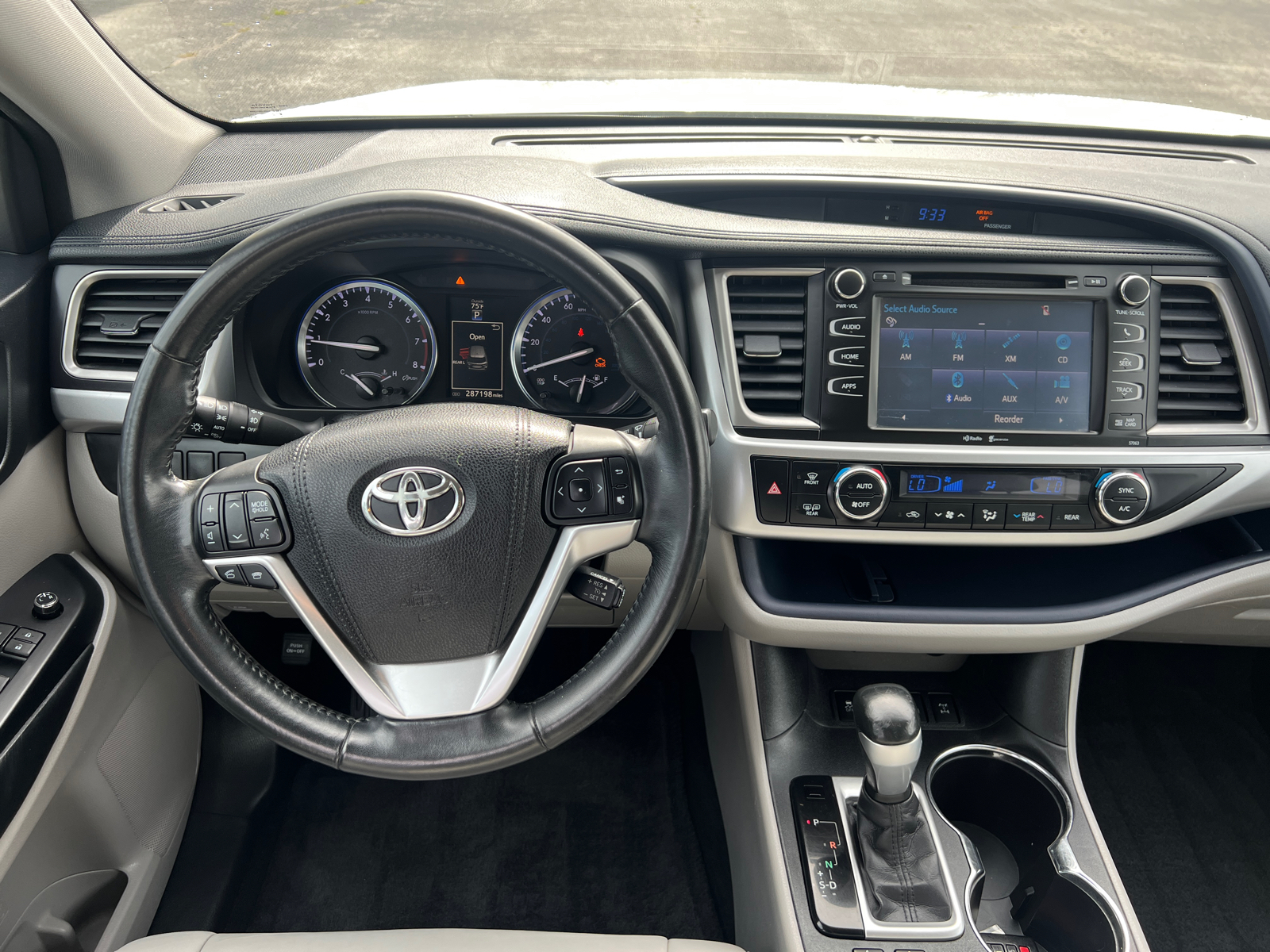 2015 Toyota Highlander XLE V6 15