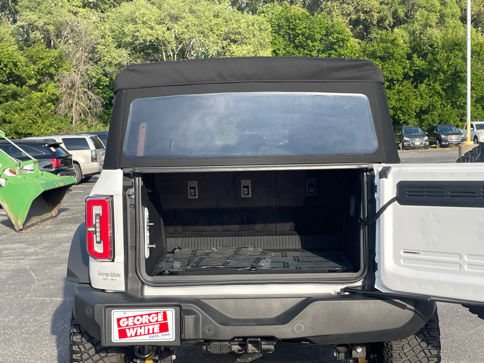 2022 Ford Bronco Outer Banks 25