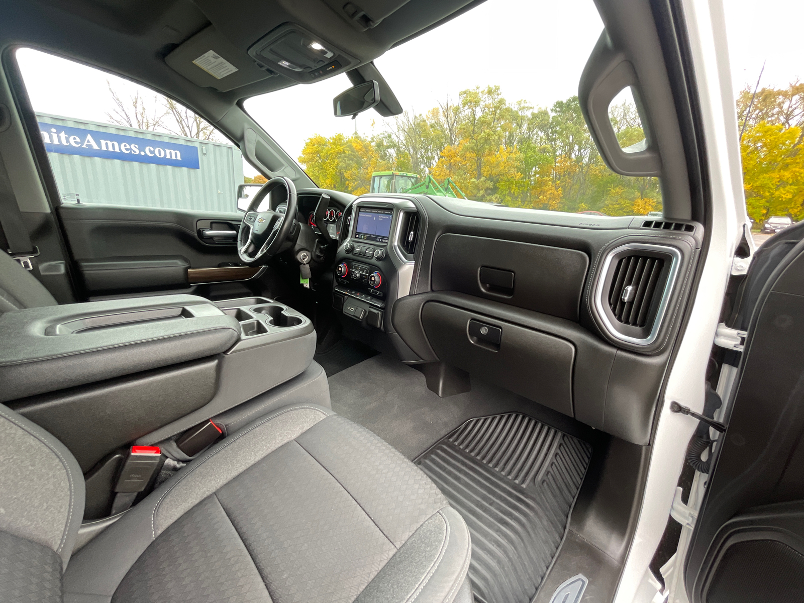 2021 Chevrolet Silverado 1500 LT 25