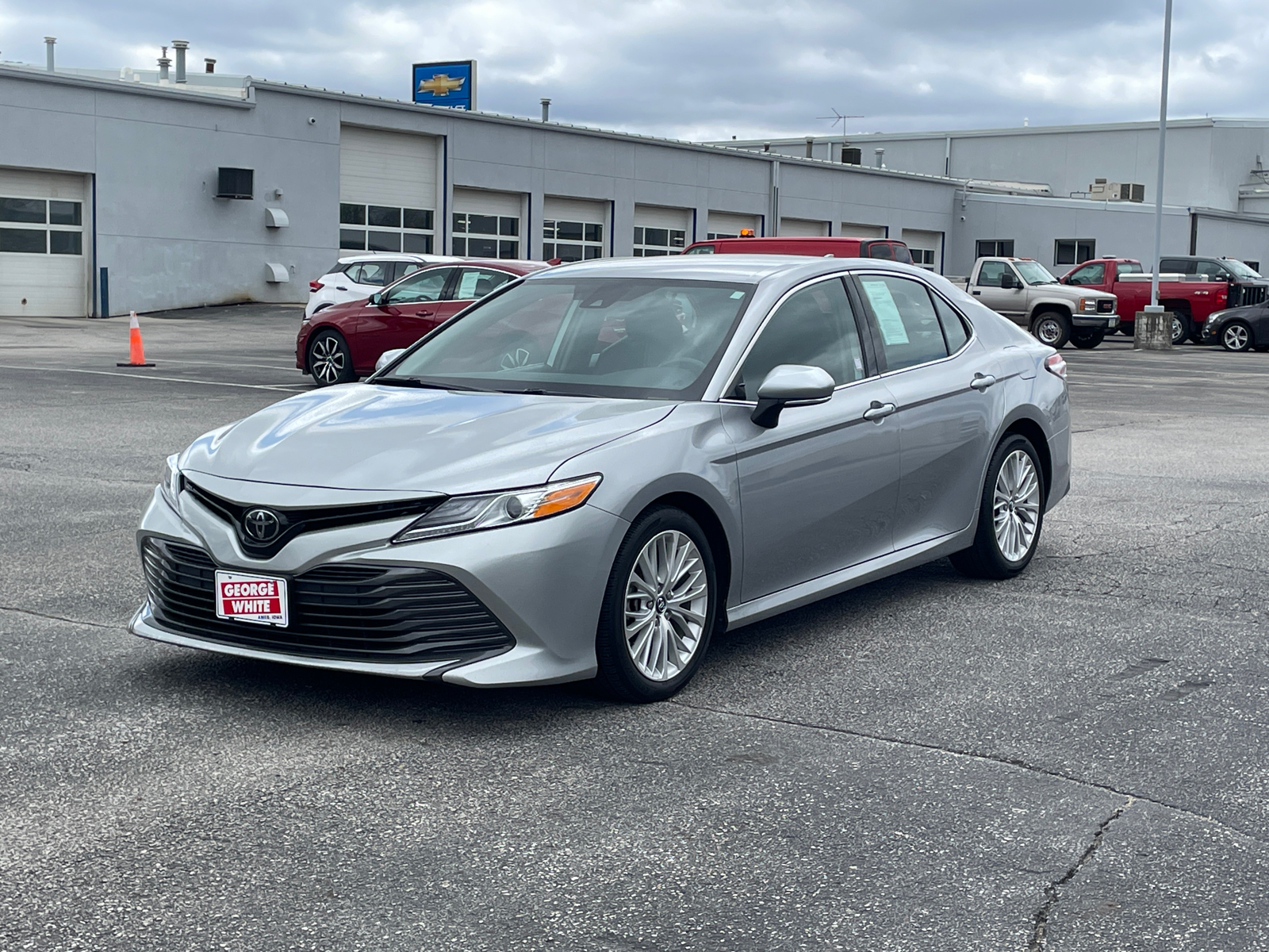 2019 Toyota Camry XLE 8