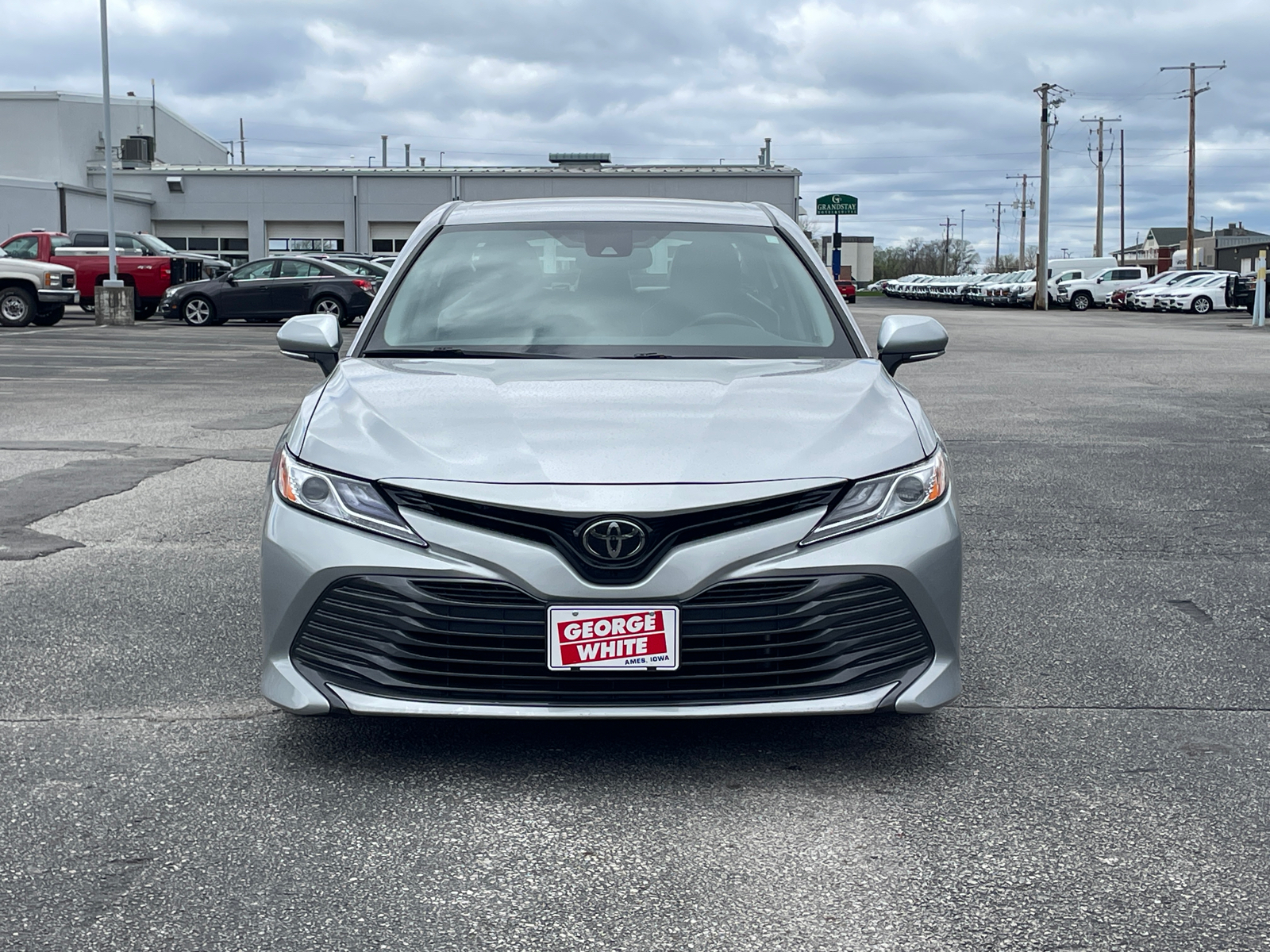 2019 Toyota Camry XLE 9