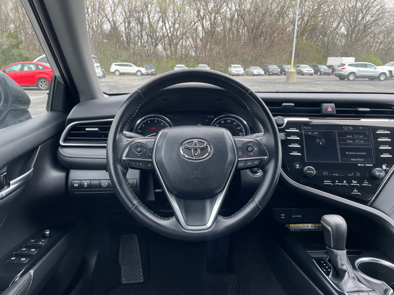 2019 Toyota Camry XLE 22