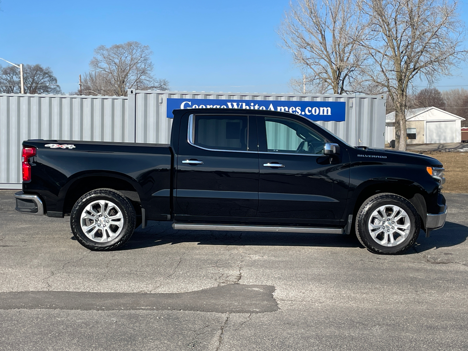 2023 Chevrolet Silverado 1500 LTZ 3