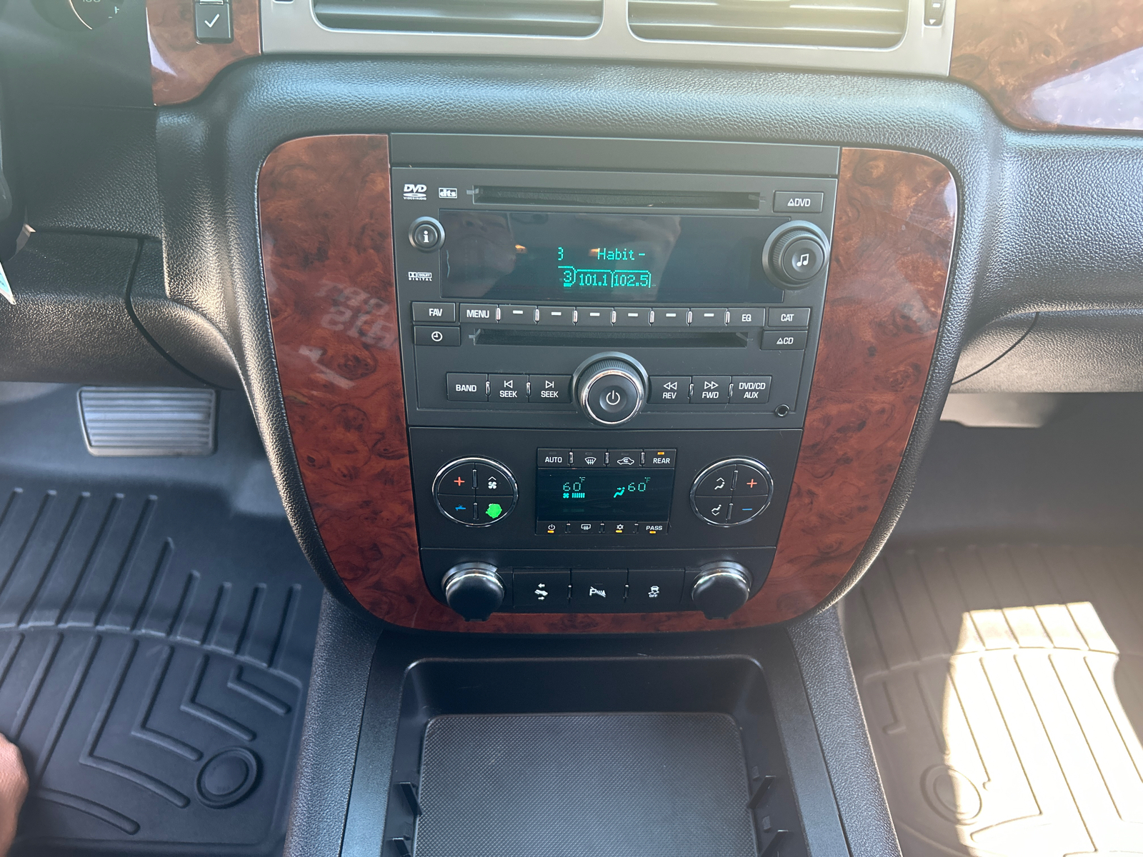 2014 Chevrolet Tahoe LT 17