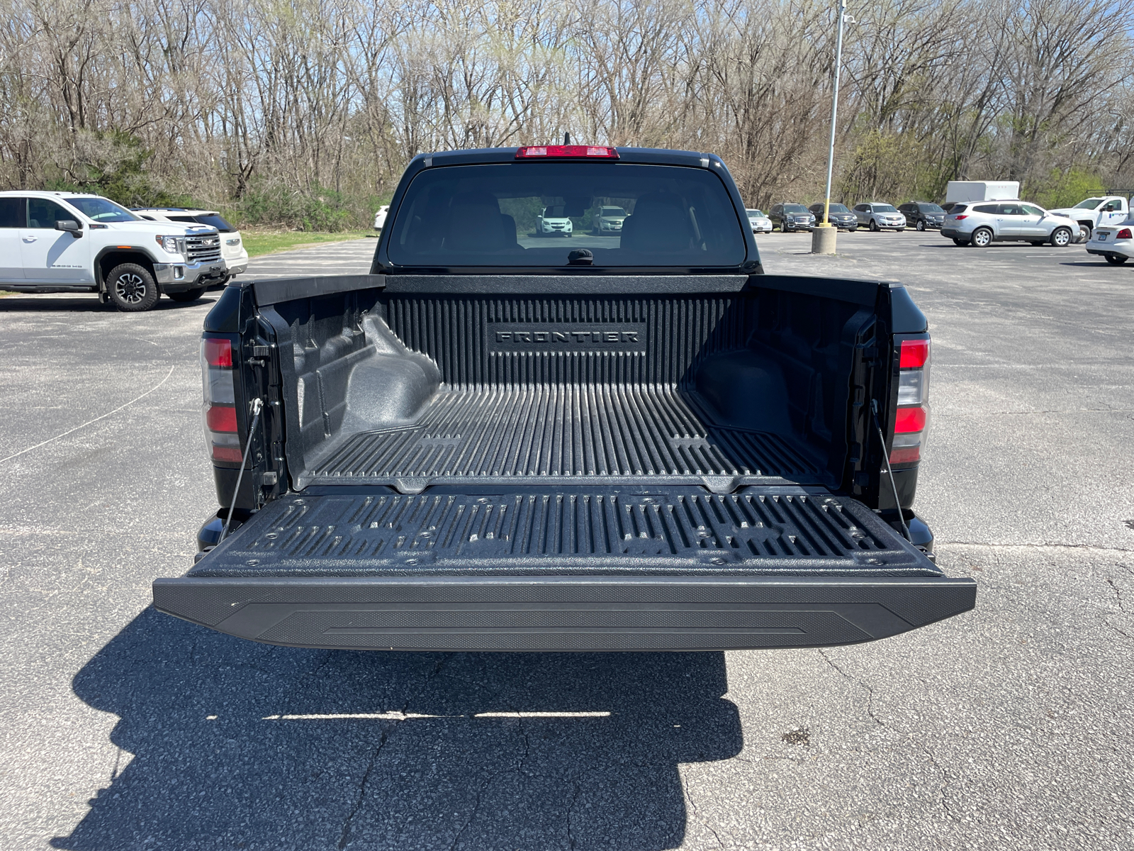 2023 Nissan Frontier SV 25