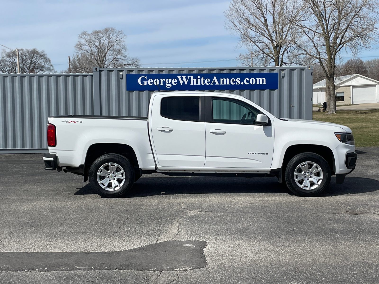 2021 Chevrolet Colorado LT 3