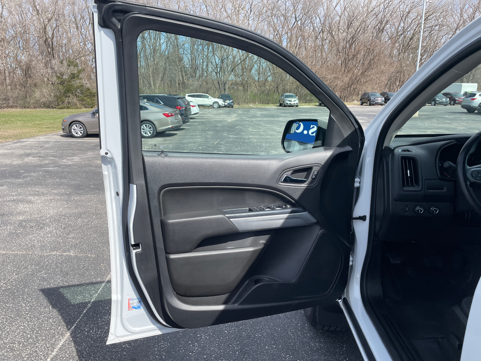 2021 Chevrolet Colorado LT 21