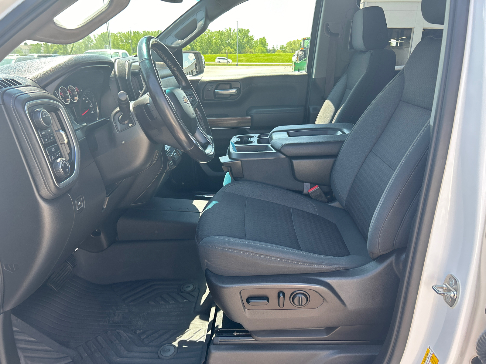 2021 Chevrolet Silverado 1500 LT 11