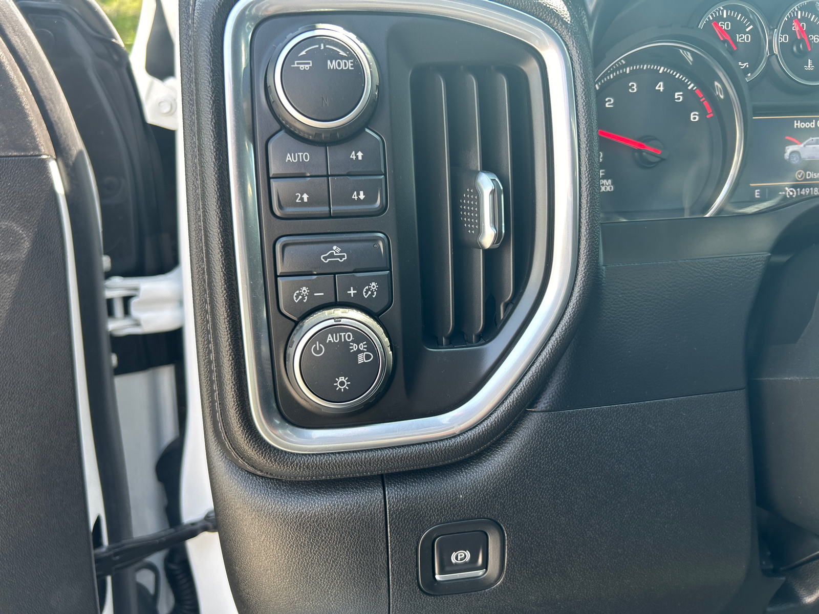 2021 Chevrolet Silverado 1500 LT 24