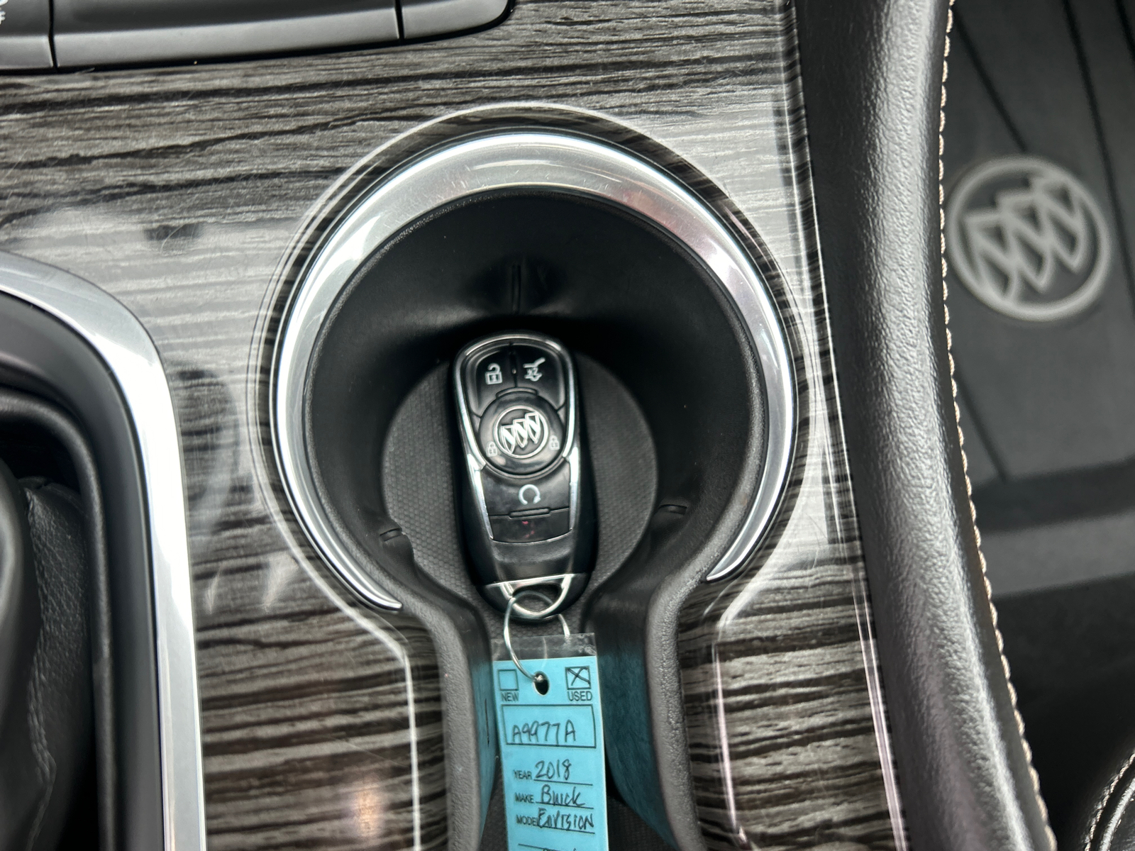 2018 Buick Envision Premium II 33