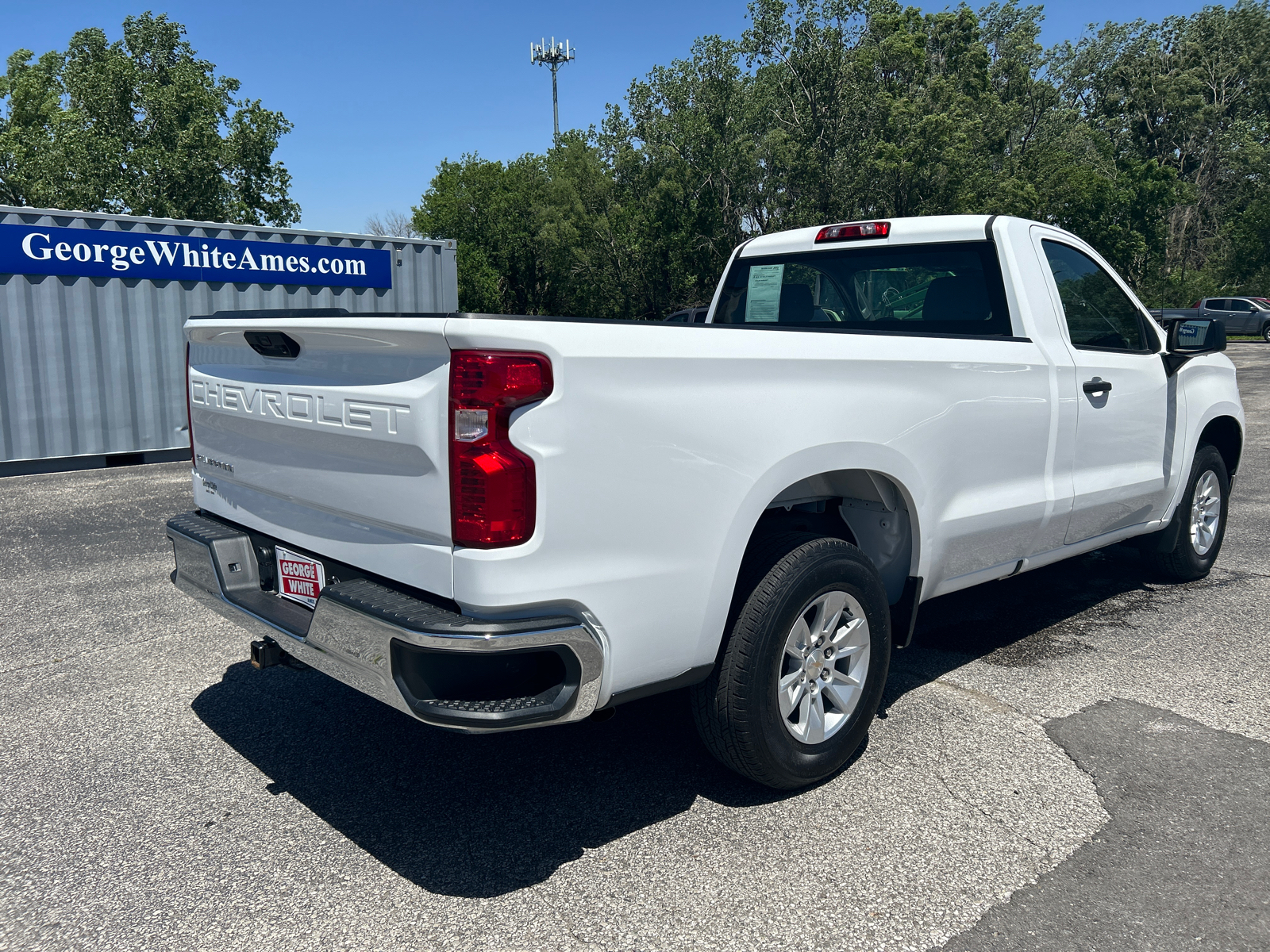 2023 Chevrolet Silverado 1500 WT 8