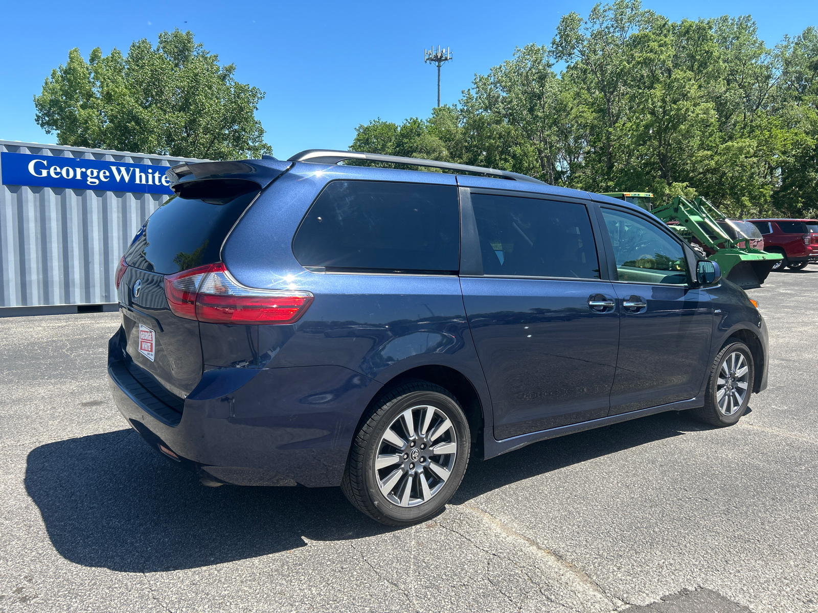 2020 Toyota Sienna XLE 4