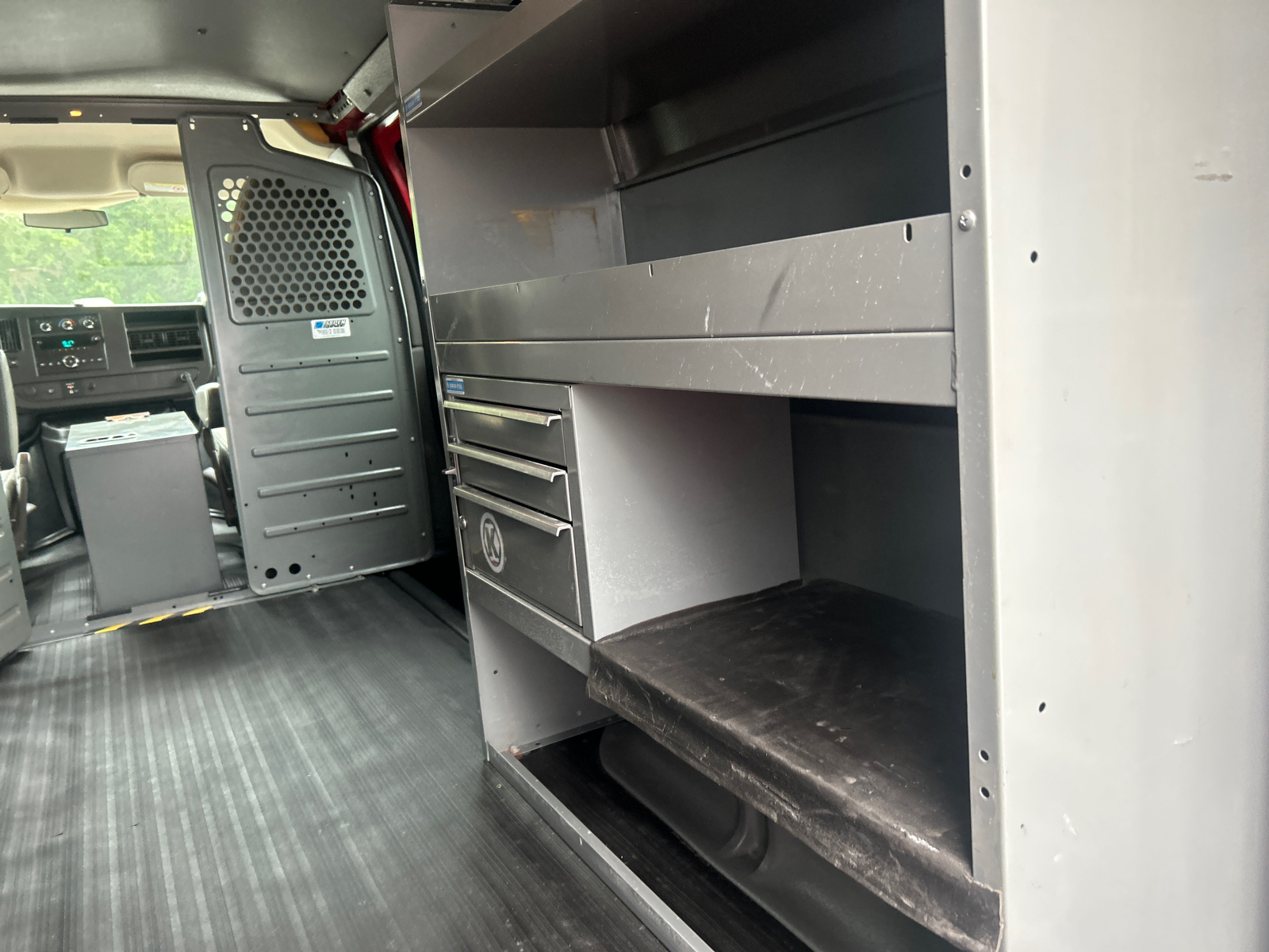 2013 Chevrolet Express 2500 Work Van 19