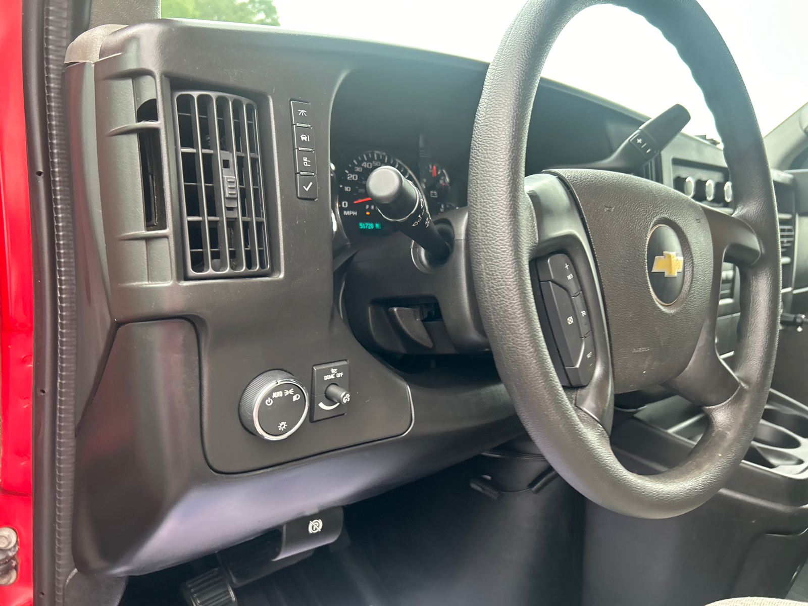 2013 Chevrolet Express 2500 Work Van 24