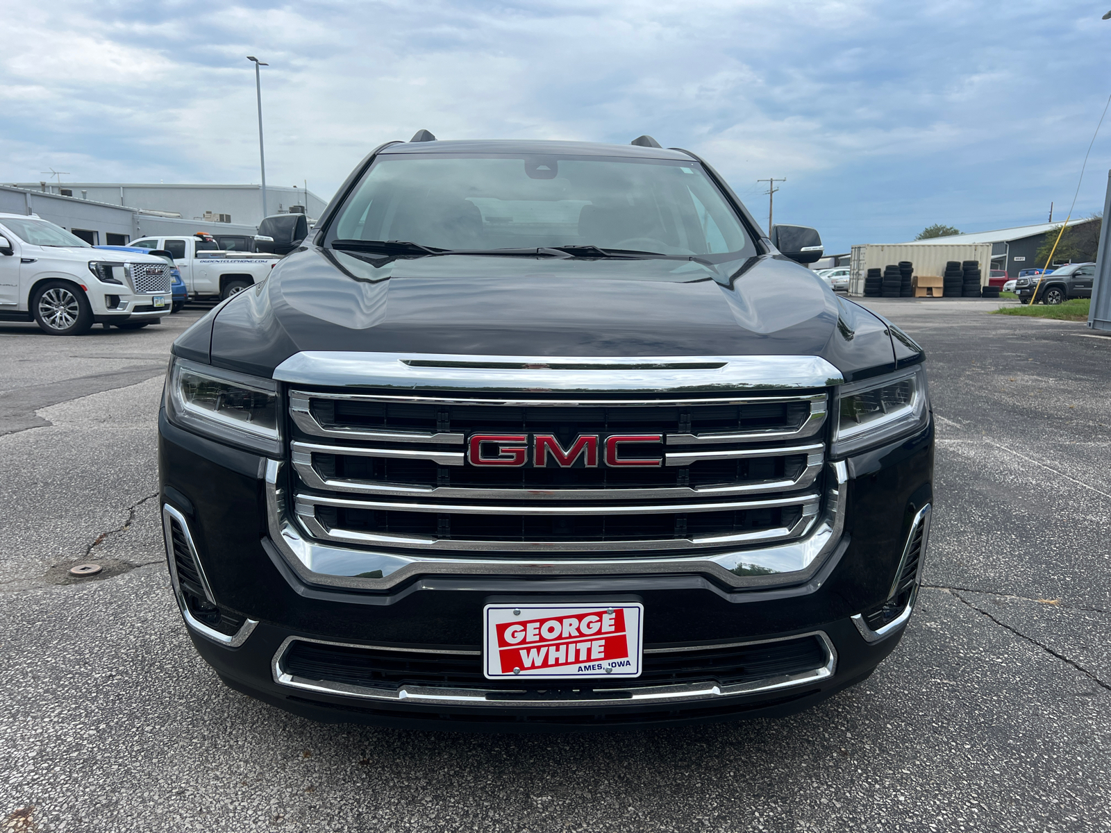 2023 GMC Acadia SLT 9