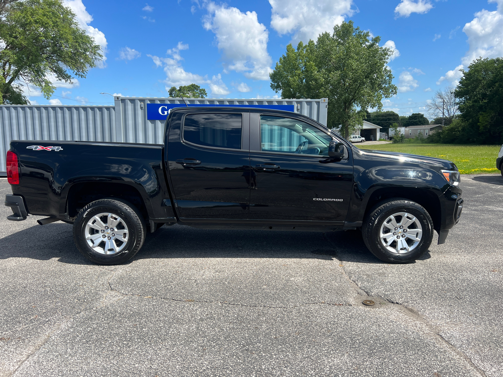 2022 Chevrolet Colorado LT 3