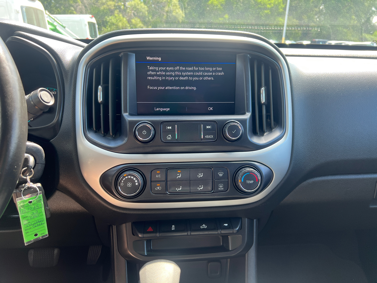 2022 Chevrolet Colorado LT 22