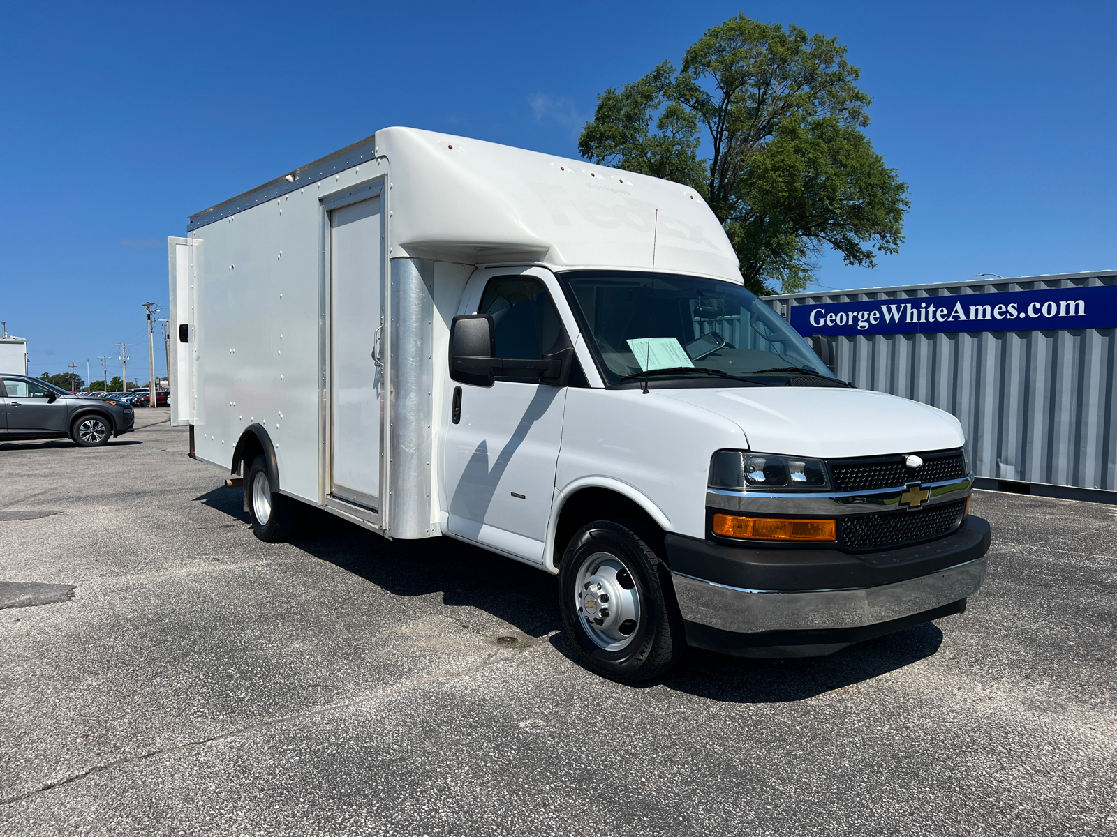 2022 Chevrolet Express 3500 Work Van 1