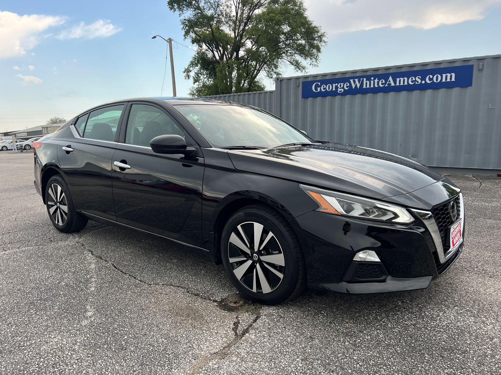 2022 Nissan Altima 2.5 SV 2