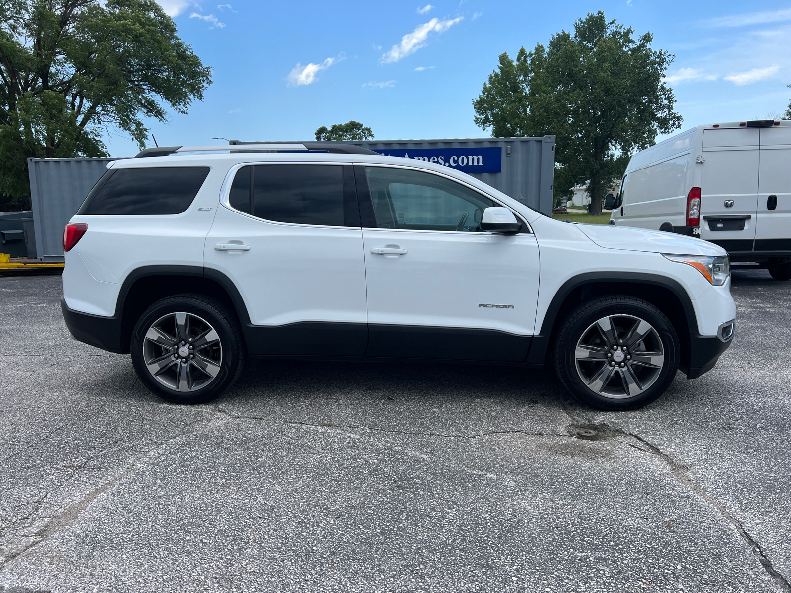 2019 GMC Acadia SLT-2 3