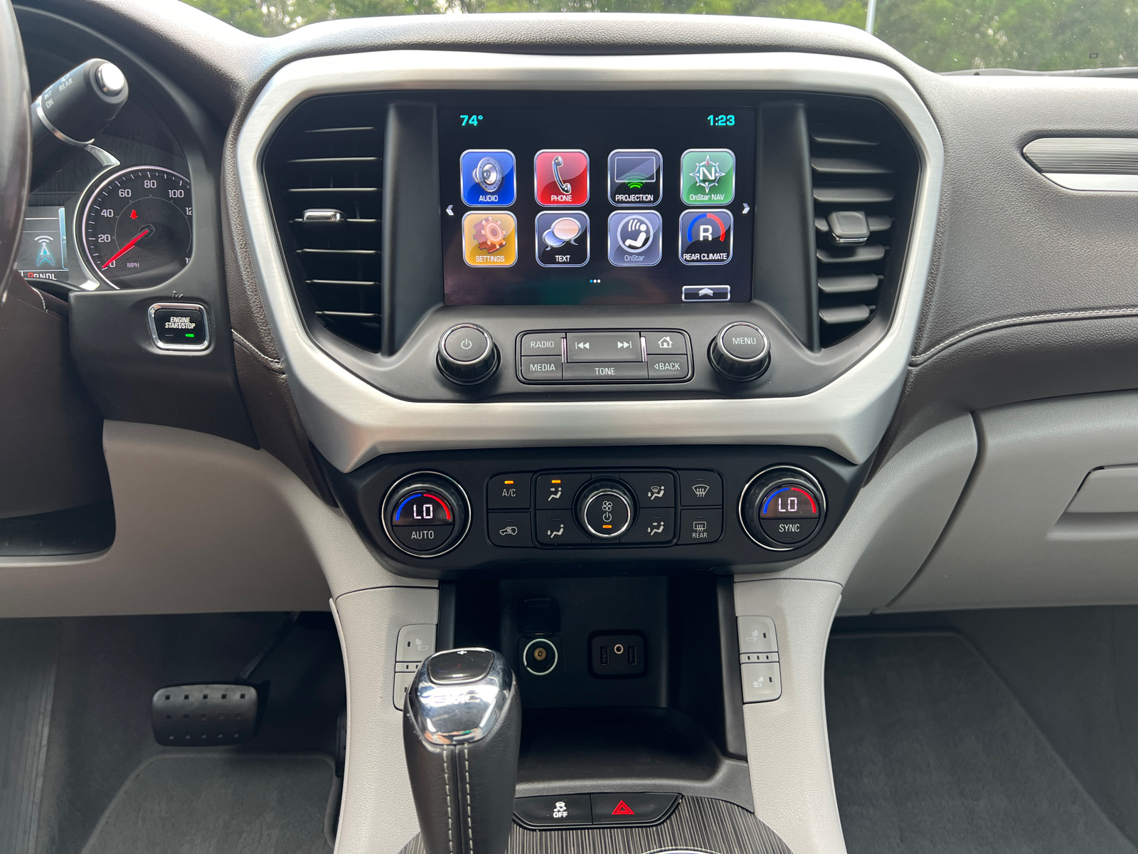 2019 GMC Acadia SLT-2 27