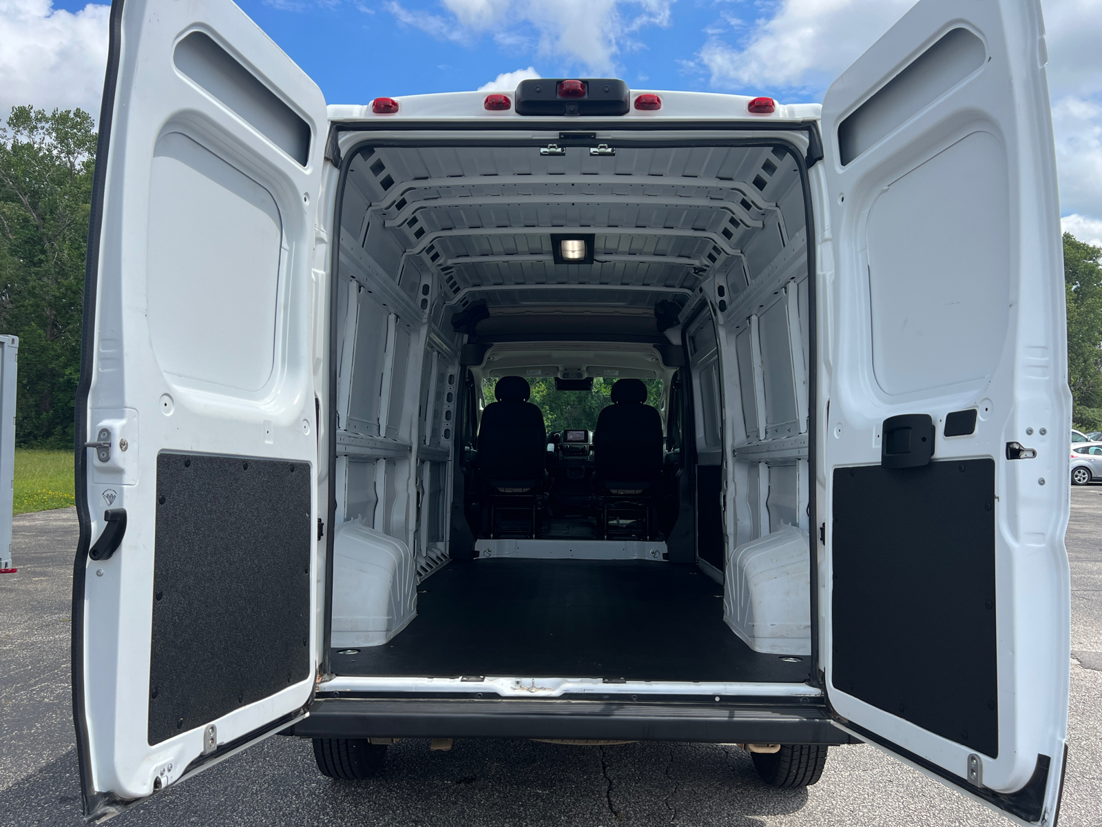 2023 Ram ProMaster 2500 High Roof 13