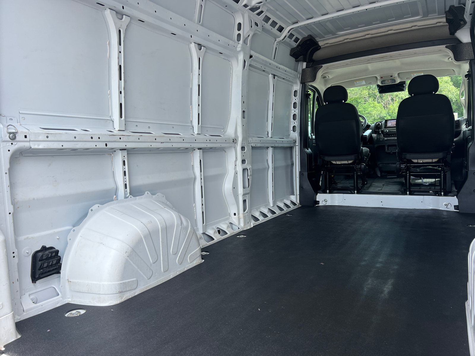 2023 Ram ProMaster 2500 High Roof 15