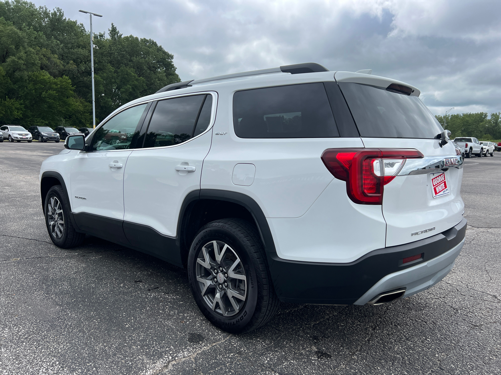 2023 GMC Acadia SLT 6