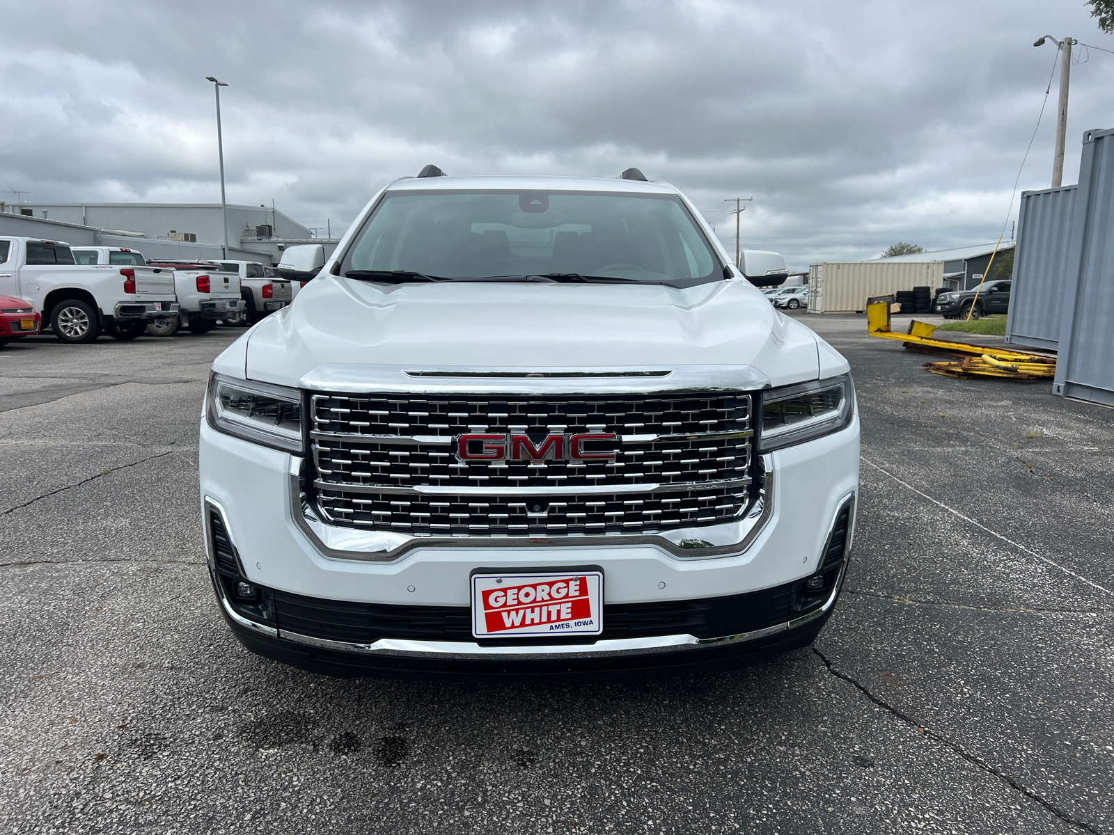 2023 GMC Acadia SLT 9