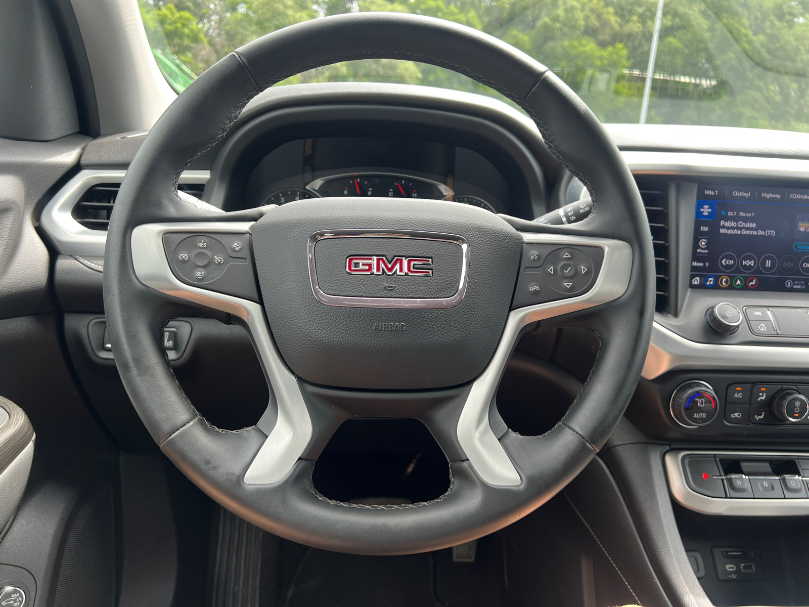 2023 GMC Acadia SLT 22