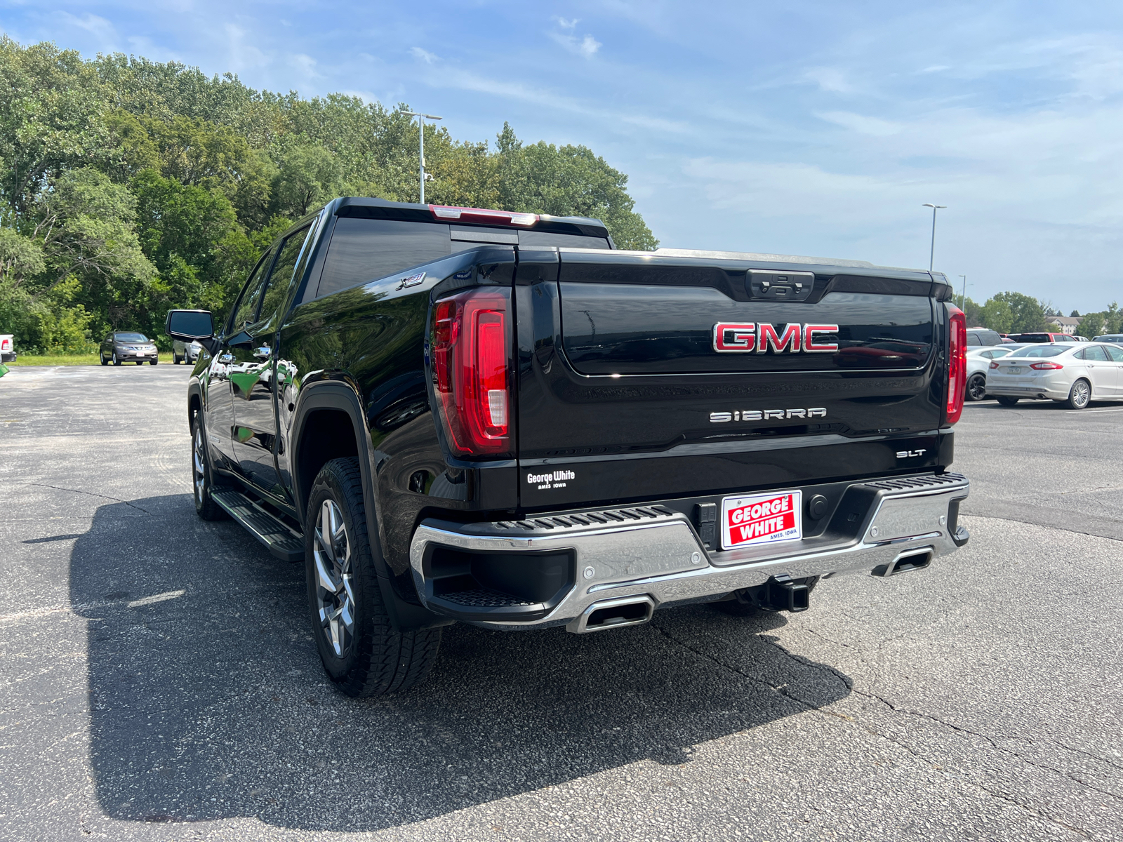 2023 GMC Sierra 1500 SLT 6