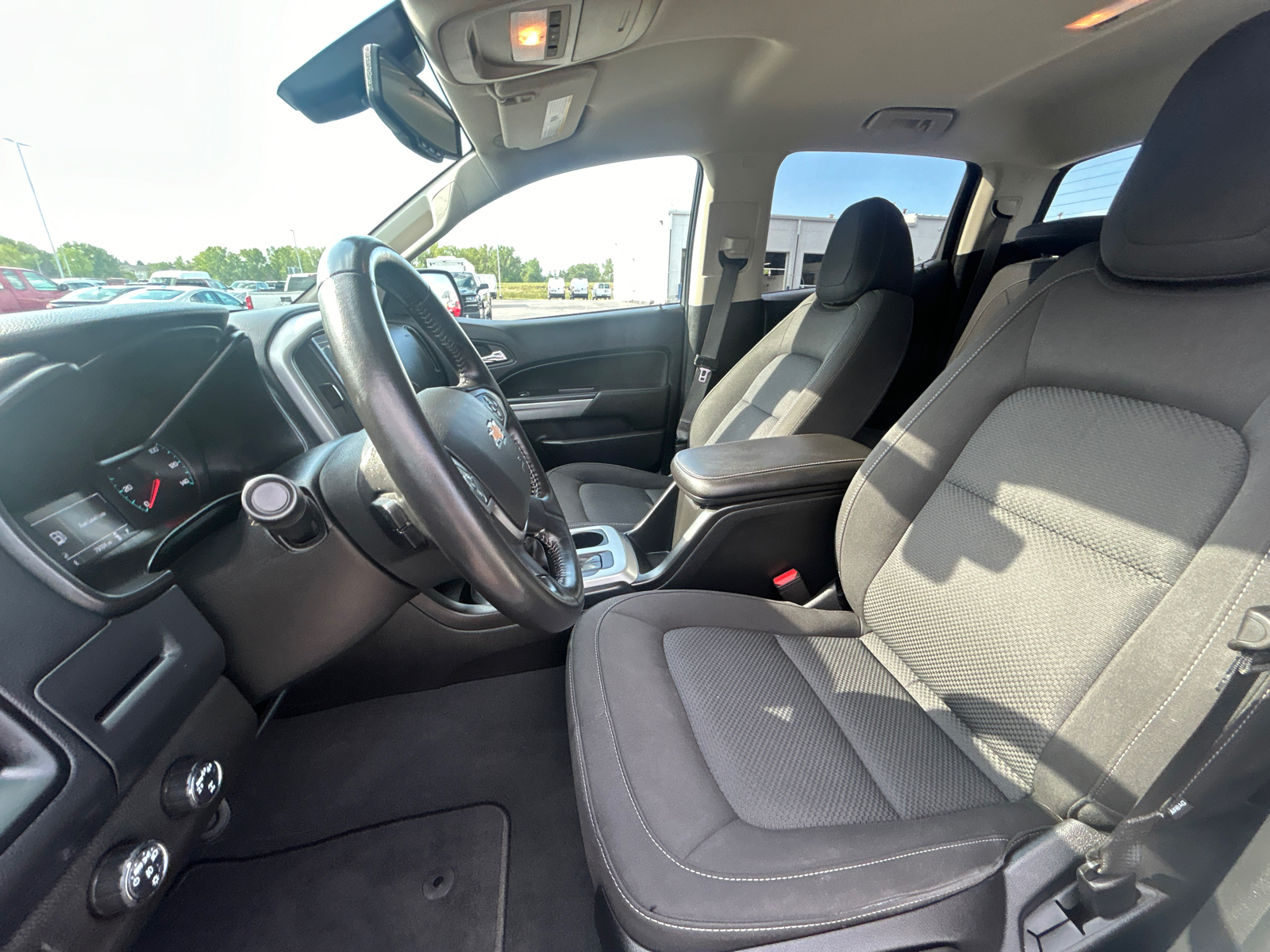 2022 Chevrolet Colorado LT 12