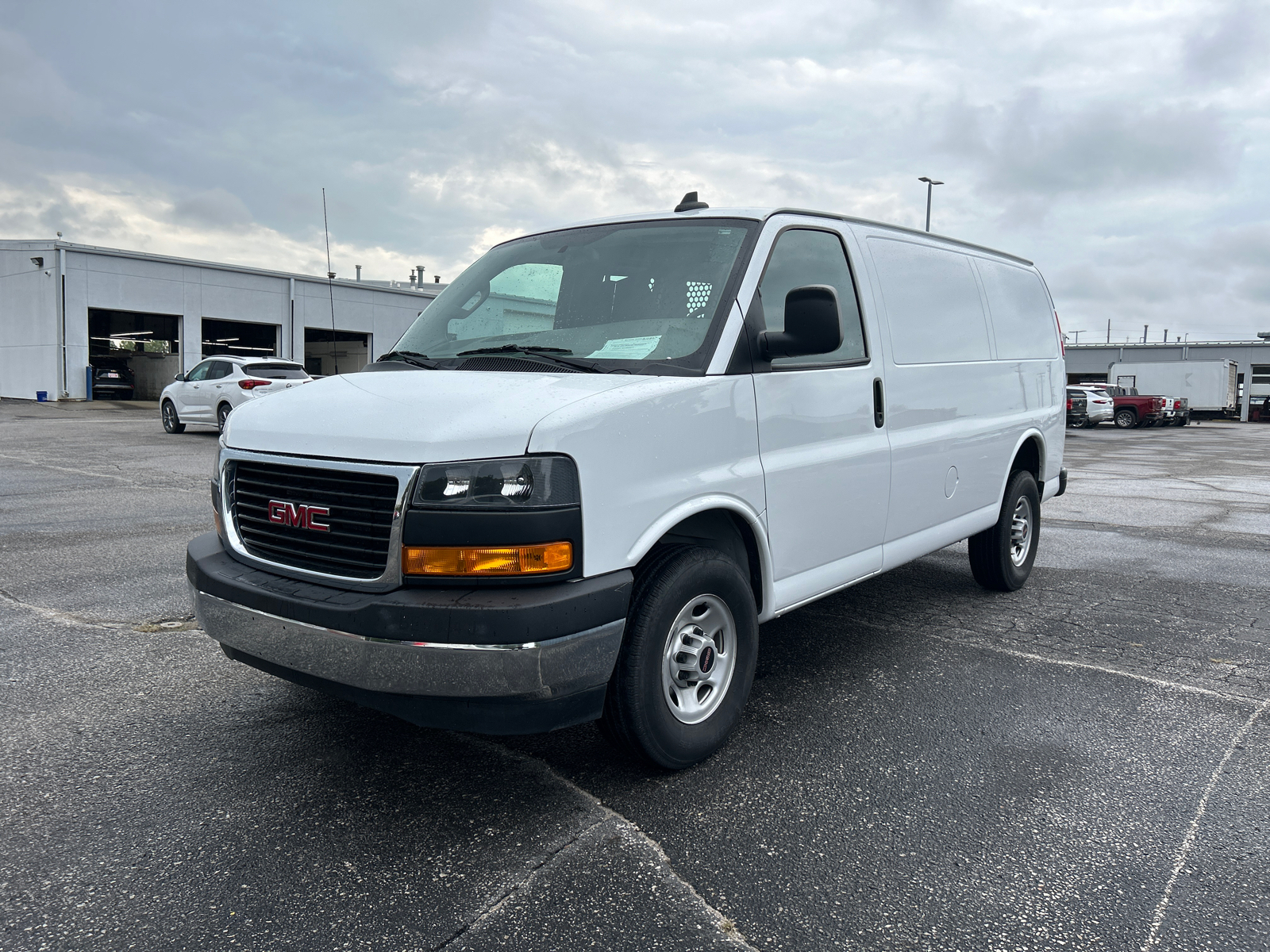 2022 GMC Savana 2500 Work Van 8