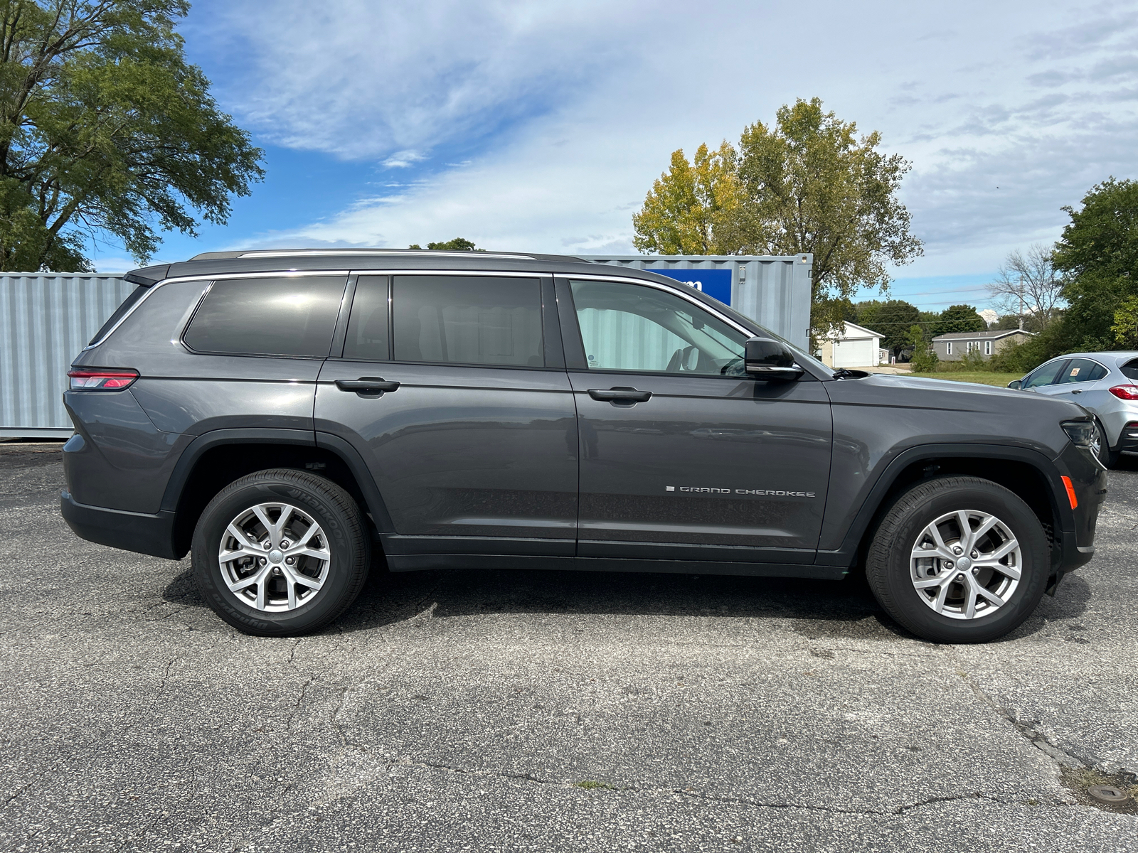 2021 Jeep Grand Cherokee L Limited 3