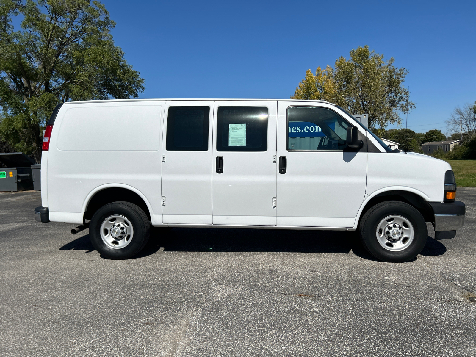 2022 Chevrolet Express 2500 Work Van 3