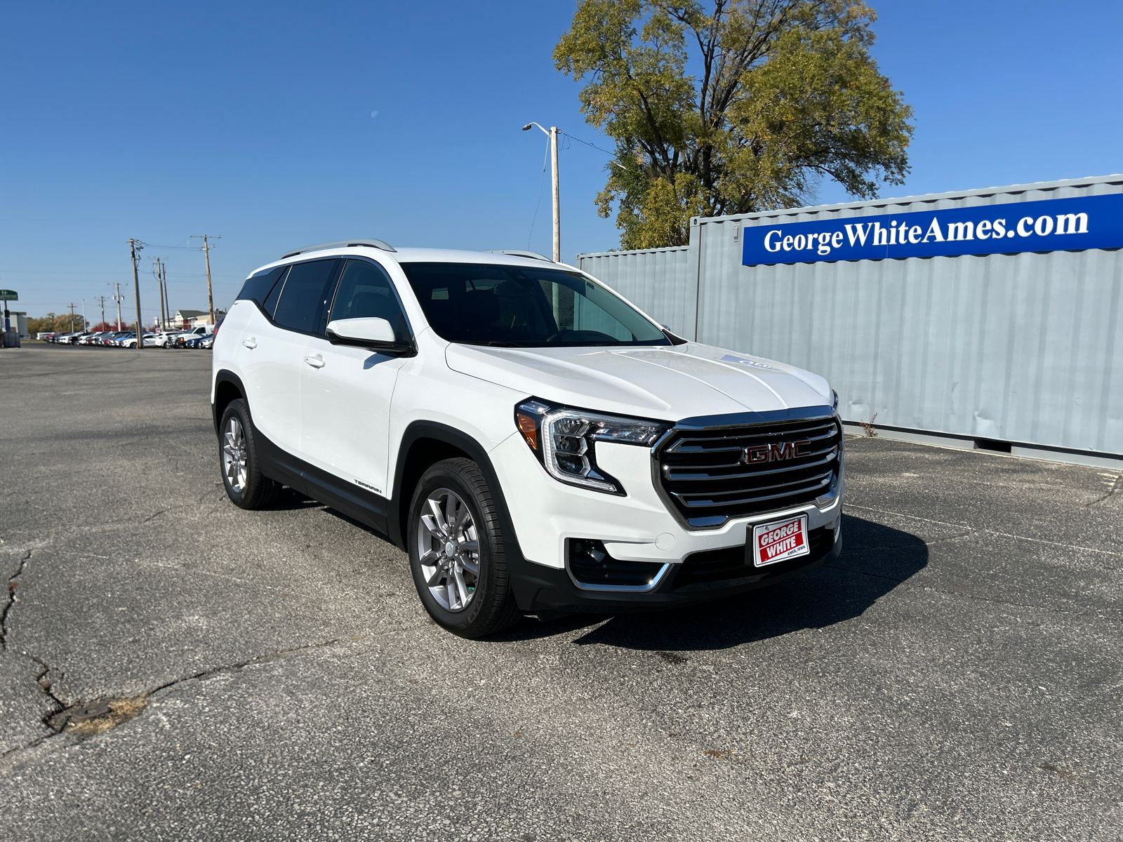 2024 GMC Terrain SLT 2