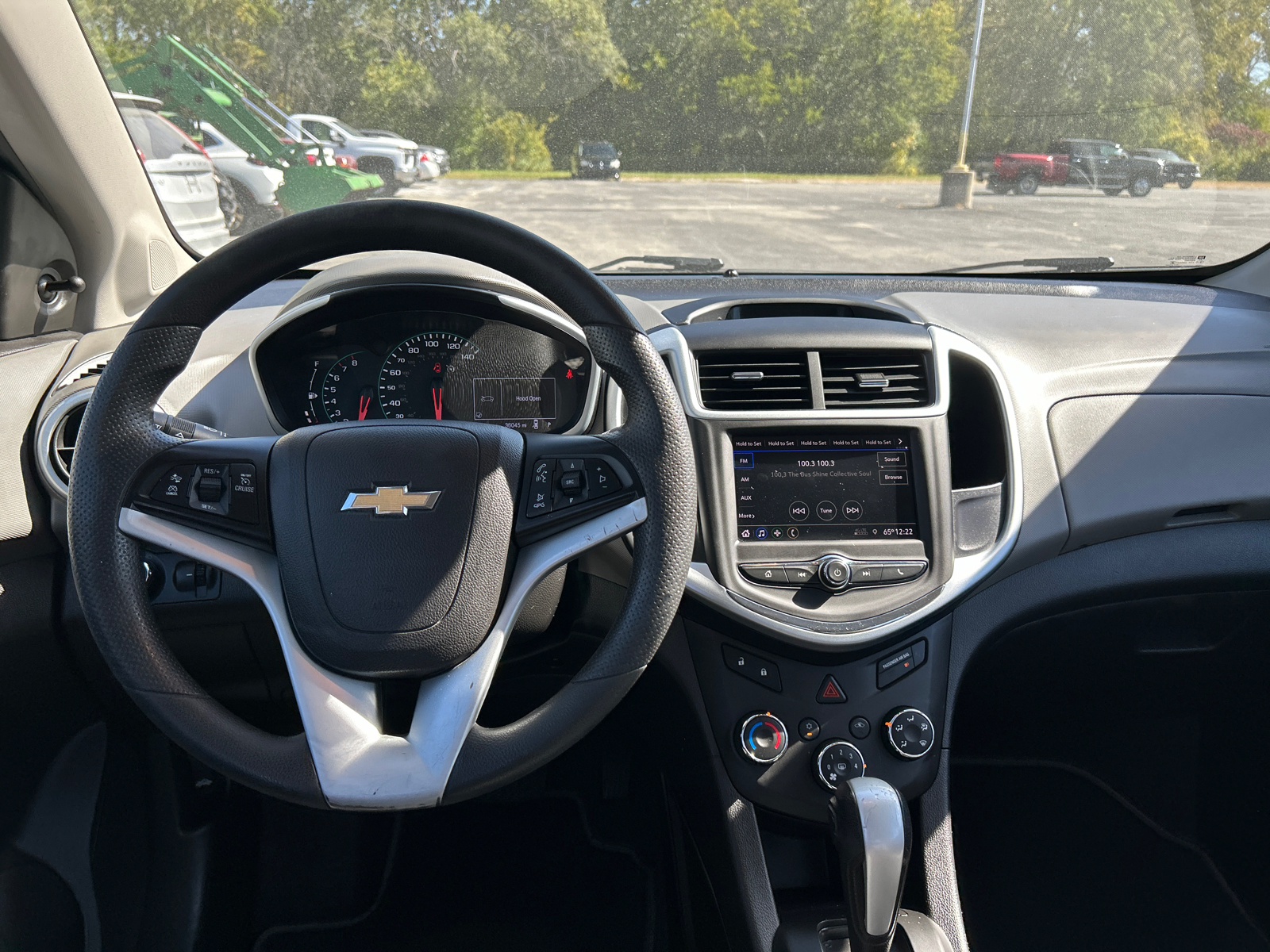 2020 Chevrolet Sonic LT 14