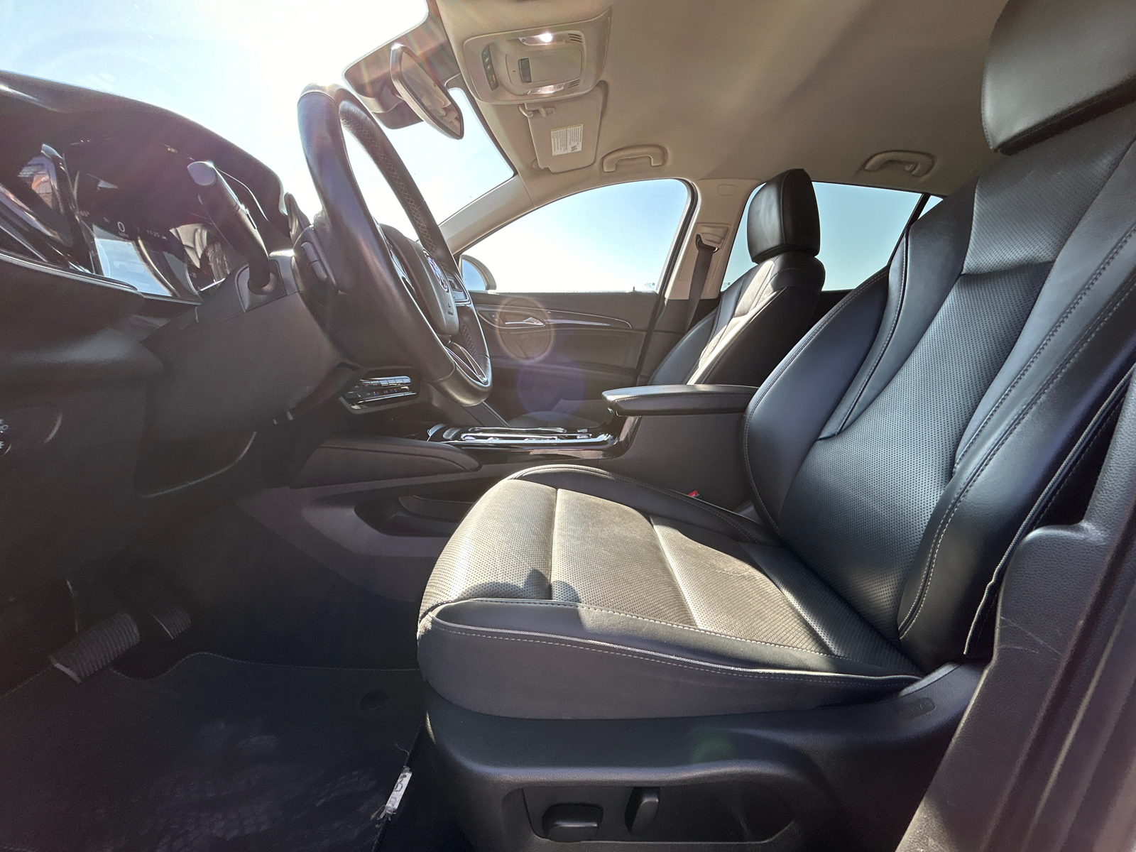 2023 Buick Envision Essence 11