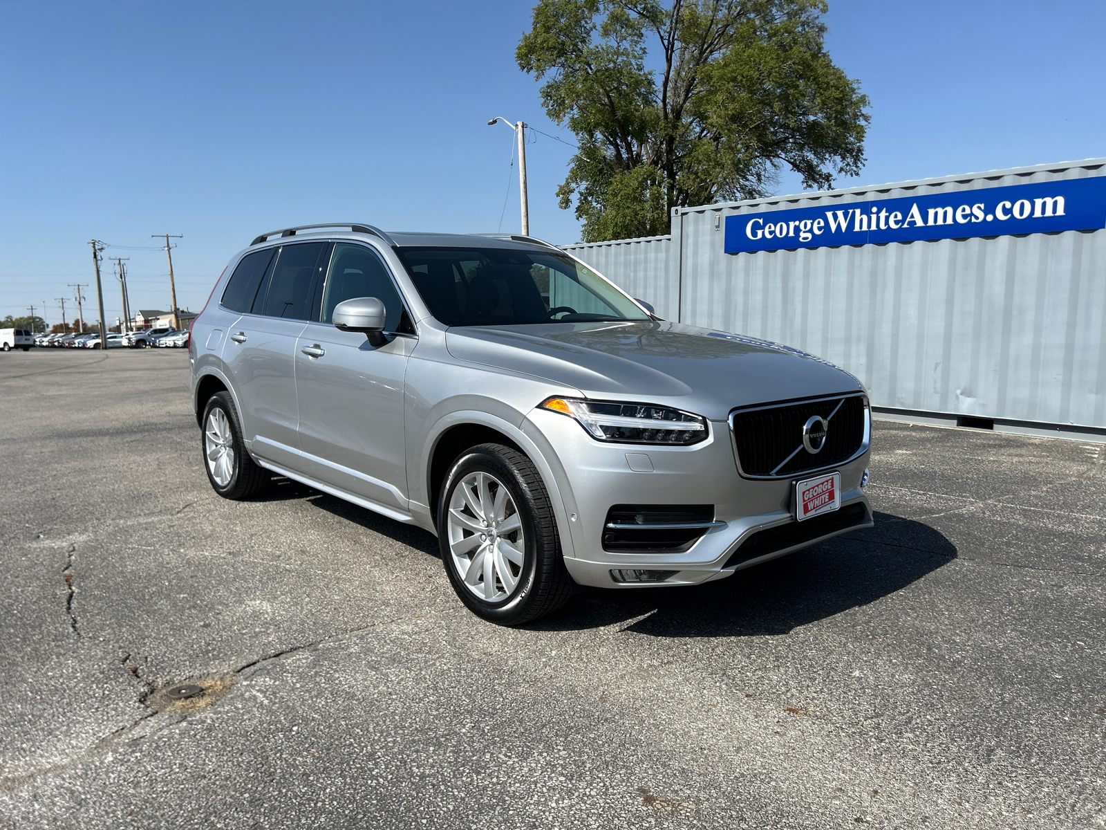 2017 Volvo XC90 T6 Momentum 1