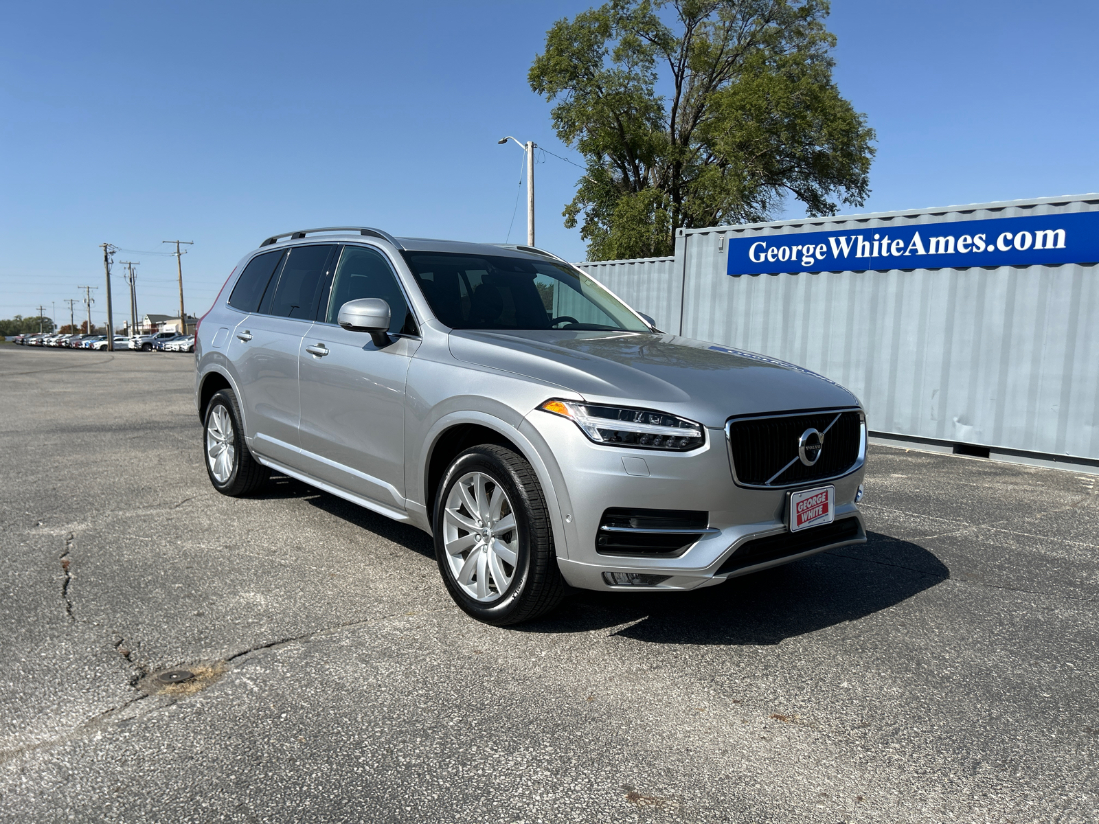 2017 Volvo XC90 T6 Momentum 2