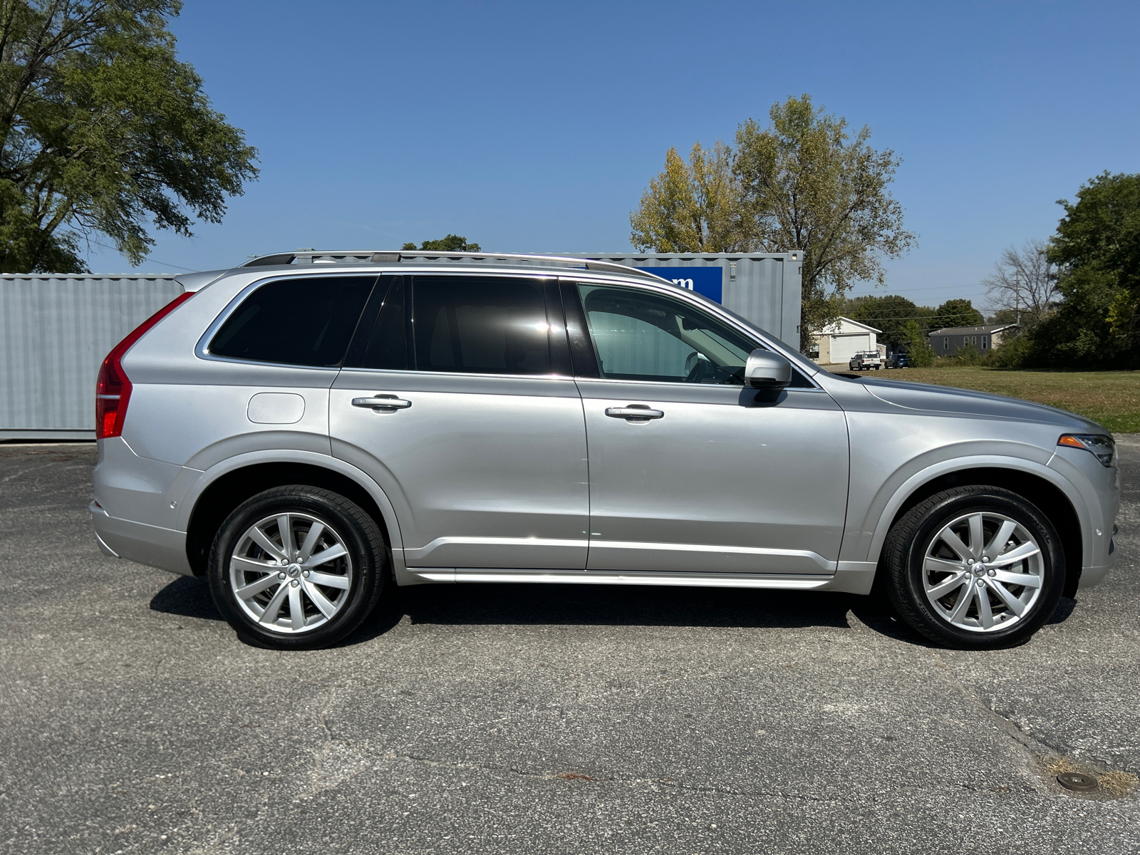 2017 Volvo XC90 T6 Momentum 3