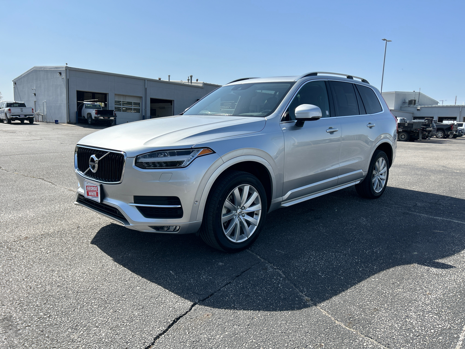 2017 Volvo XC90 T6 Momentum 8