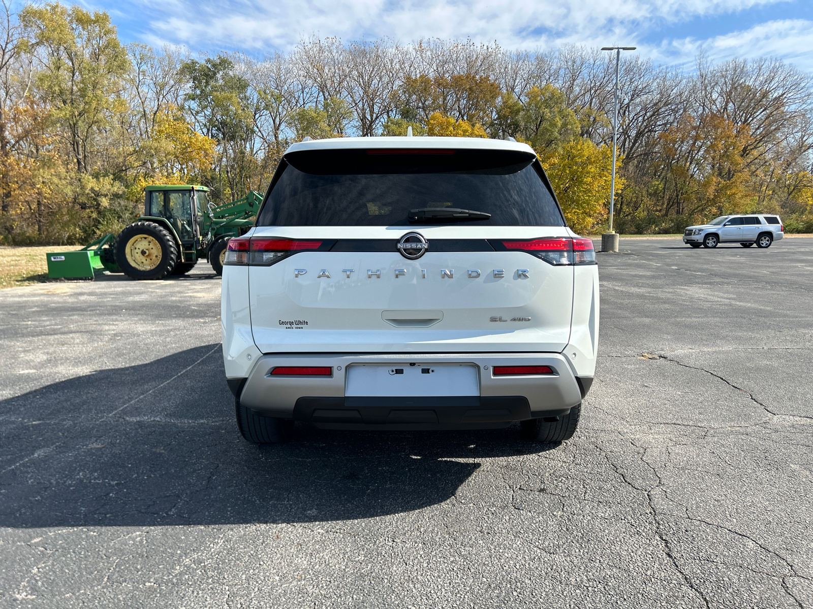 2023 Nissan Pathfinder SL 5