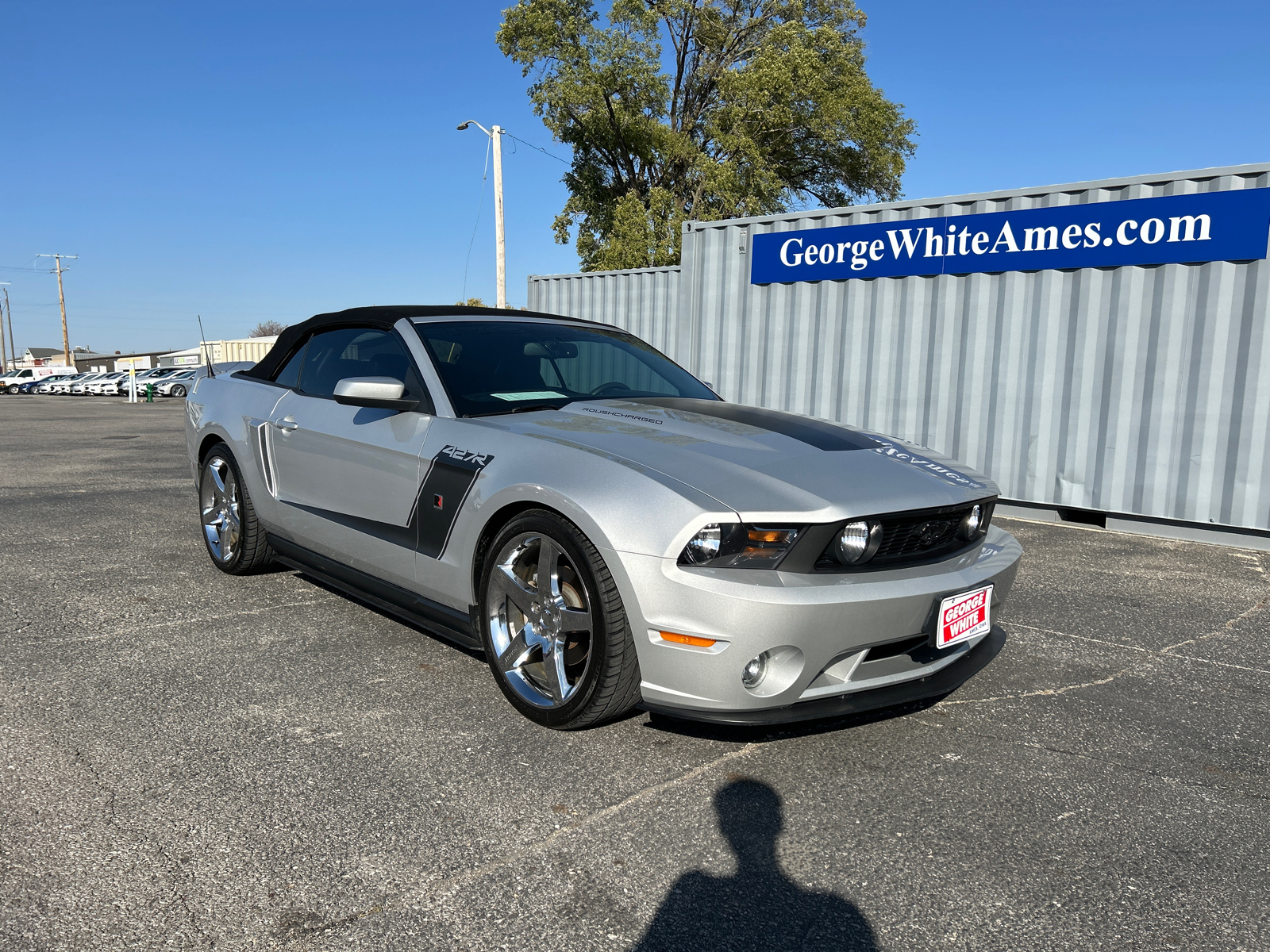 2010 Ford Mustang  2