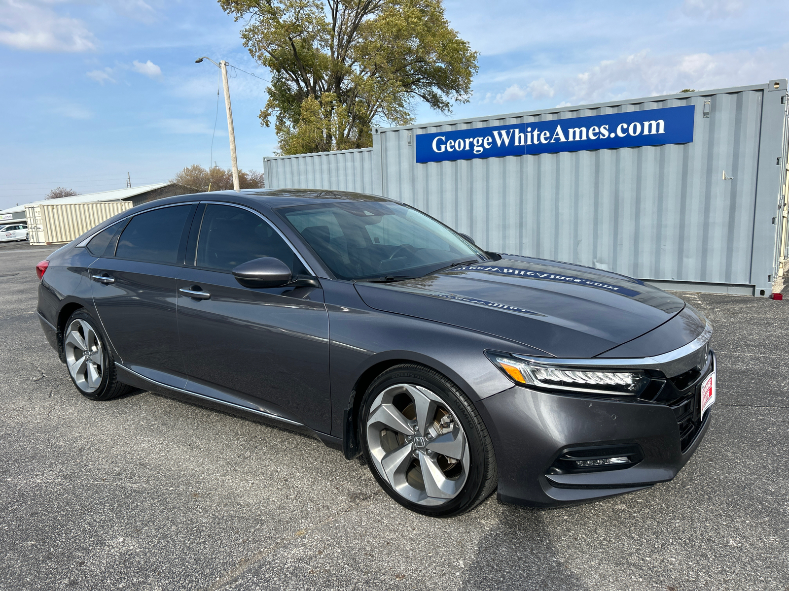 2018 Honda Accord Touring 1